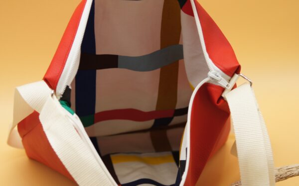 Umhängetasche/Rucksack – Bild 4
